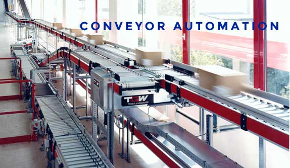 Conveyor belts moving packages automatically in a industry
